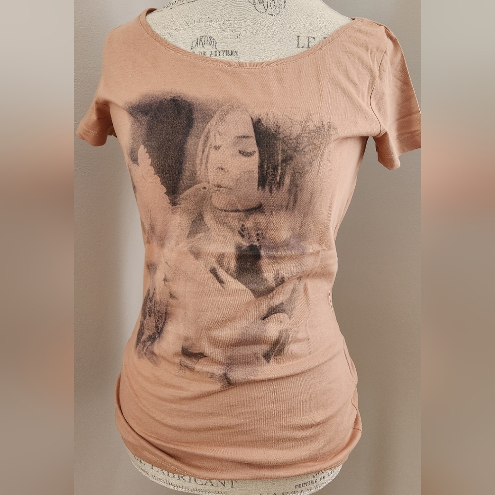 ESPRIT graphic T- shirt in size S